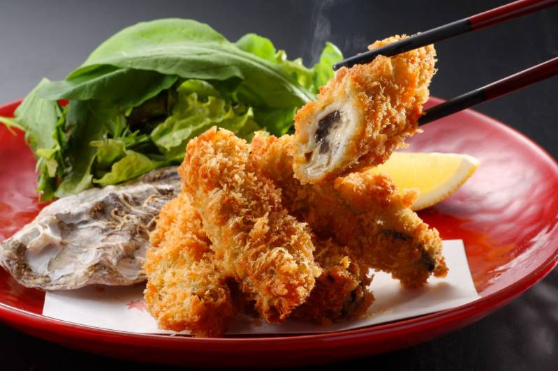 2月末で食べ納め！お客様の76％以上が注文・宮城県雄勝産2年もの大ぶり生牡蠣使用「究極のかきフライ」