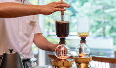 朝のサイフォンコーヒー