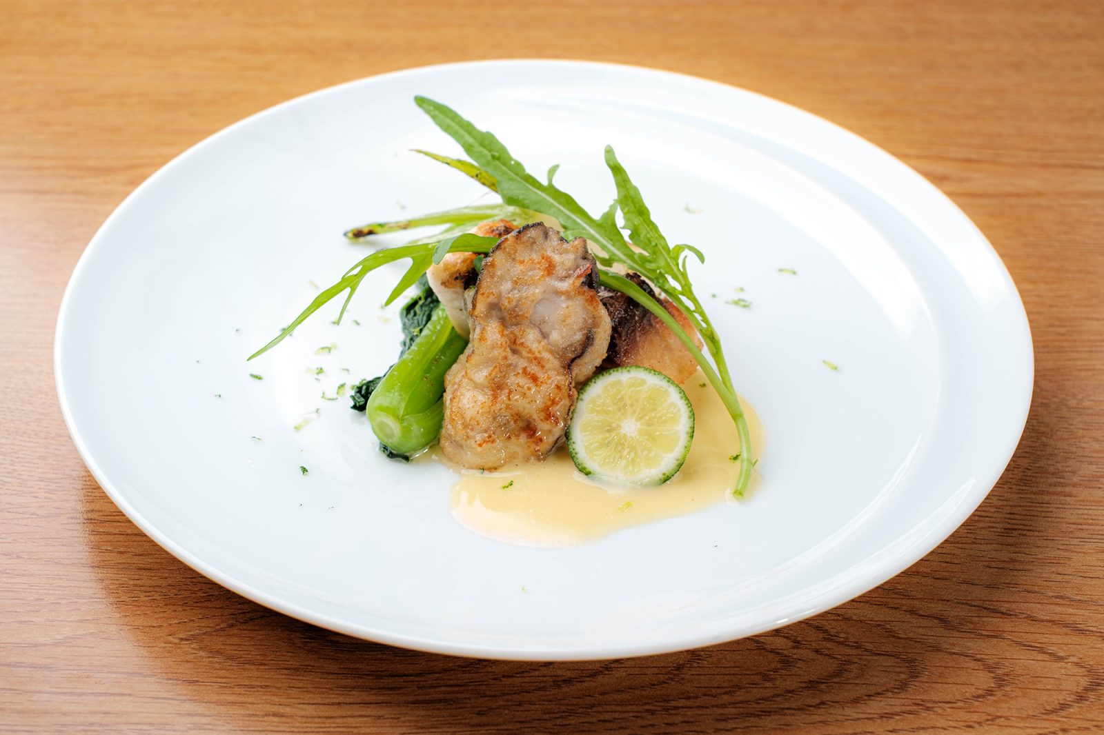 本日のお魚と牡蠣の柑橘ソース